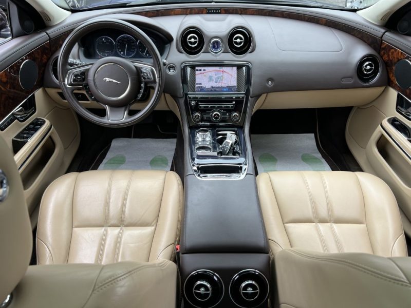 JAGUAR XJ 351 LUXE PREMIUM 3.0 V6 275 Cv BOITE AUTO CUIR TOIT OUVRANT 82 600 Kms - GARANTIE 1 AN