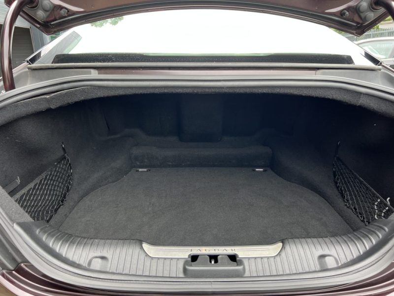 JAGUAR XJ 351 LUXE PREMIUM 3.0 V6 275 Cv BOITE AUTO CUIR TOIT OUVRANT 82 600 Kms - GARANTIE 1 AN