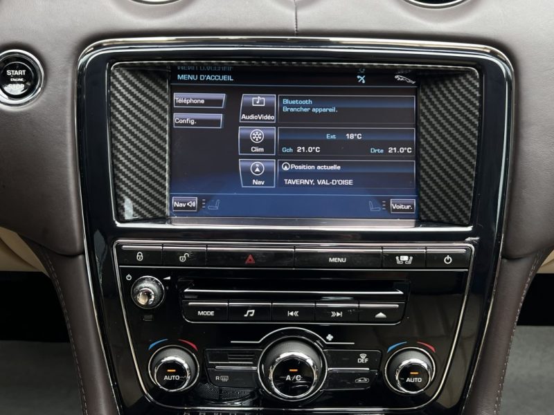 JAGUAR XJ 351 LUXE PREMIUM 3.0 V6 275 Cv BOITE AUTO CUIR TOIT OUVRANT 82 600 Kms - GARANTIE 1 AN