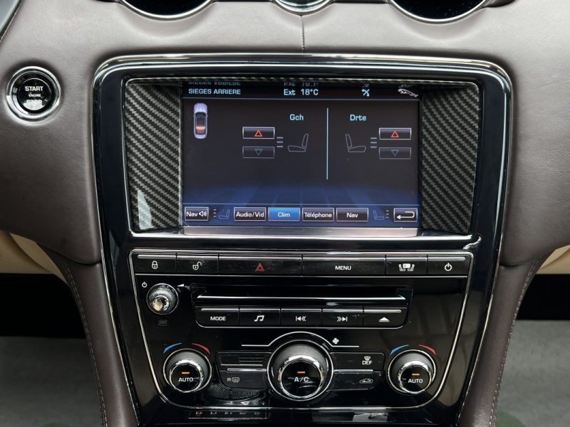 JAGUAR XJ 351 LUXE PREMIUM 3.0 V6 275 Cv BOITE AUTO CUIR TOIT OUVRANT 82 600 Kms - GARANTIE 1 AN