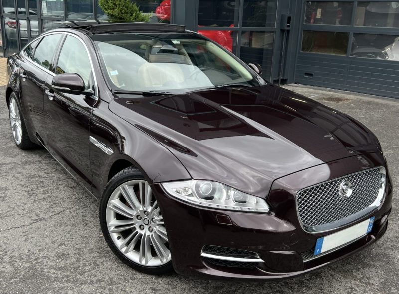JAGUAR XJ 351 LUXE PREMIUM 3.0 V6 275 Cv BOITE AUTO CUIR TOIT OUVRANT 82 600 Kms - GARANTIE 1 AN