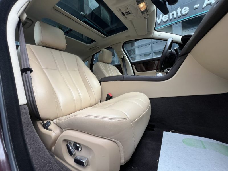 JAGUAR XJ 351 LUXE PREMIUM 3.0 V6 275 Cv BOITE AUTO CUIR TOIT OUVRANT 82 600 Kms - GARANTIE 1 AN