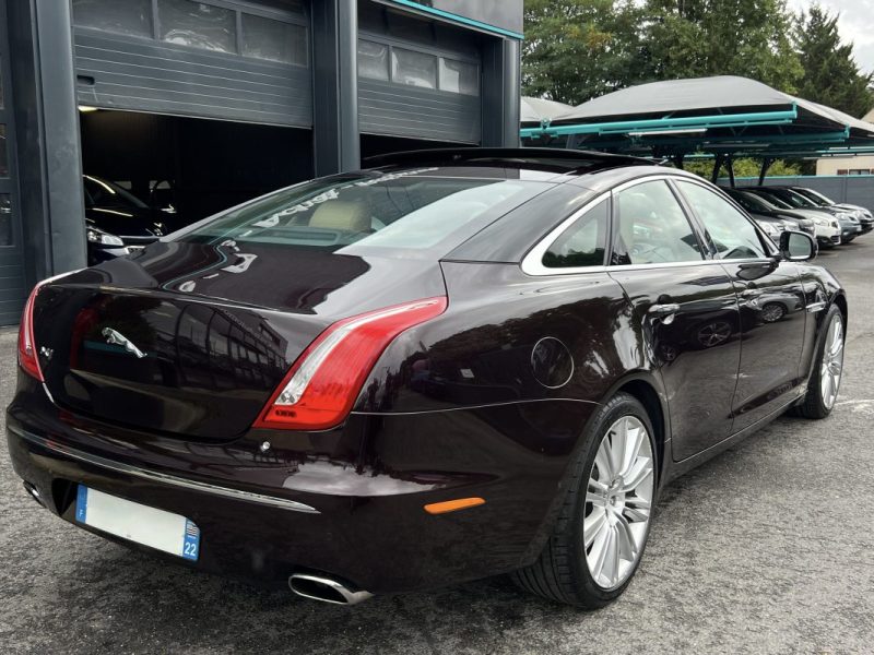 JAGUAR XJ 351 LUXE PREMIUM 3.0 V6 275 Cv BOITE AUTO CUIR TOIT OUVRANT 82 600 Kms - GARANTIE 1 AN