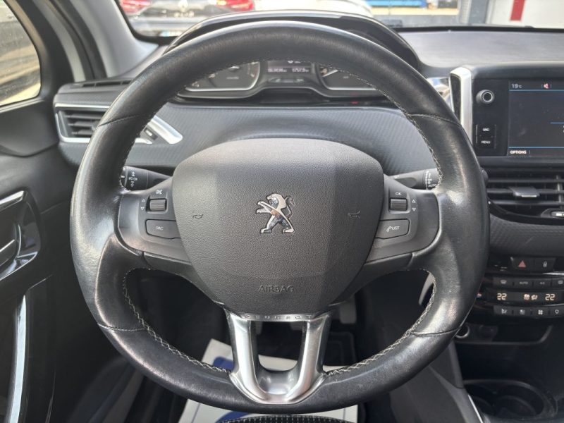 PEUGEOT 2081.2 PureTech 110ch GT Line APPLE CARPLAY / CAMERA DE RECUL