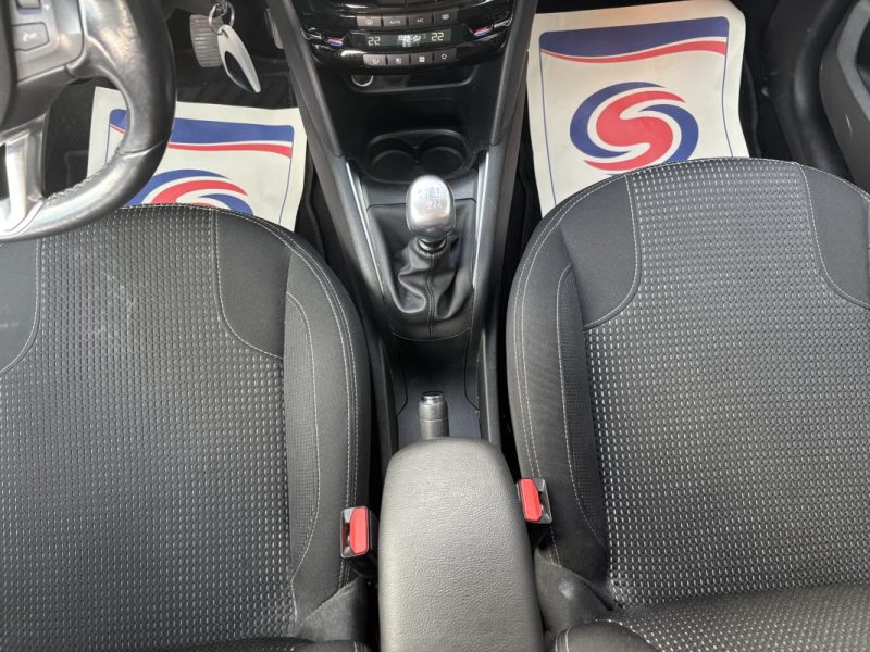 PEUGEOT 2081.2 PureTech 110ch GT Line APPLE CARPLAY / CAMERA DE RECUL