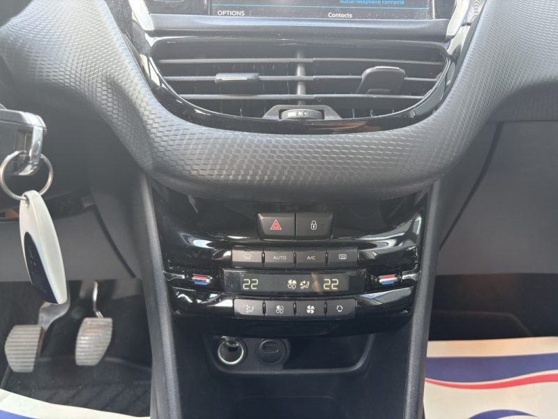 PEUGEOT 2081.2 PureTech 110ch GT Line APPLE CARPLAY / CAMERA DE RECUL