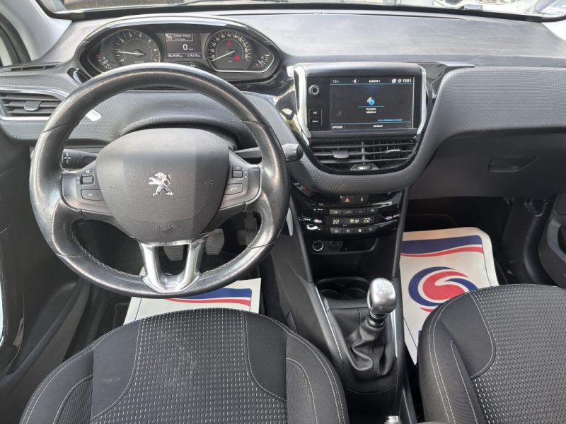 PEUGEOT 2081.2 PureTech 110ch GT Line APPLE CARPLAY / CAMERA DE RECUL