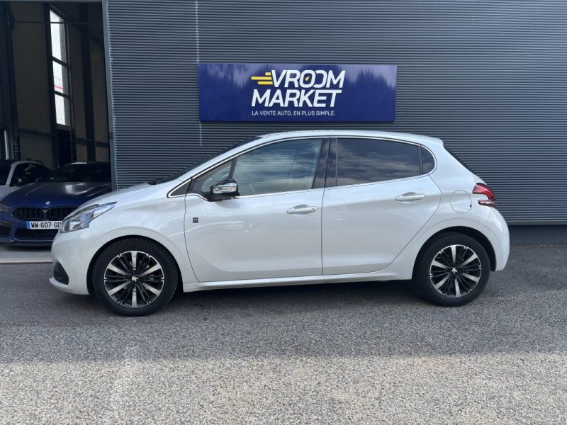 PEUGEOT 2081.2 PureTech 110ch GT Line APPLE CARPLAY / CAMERA DE RECUL