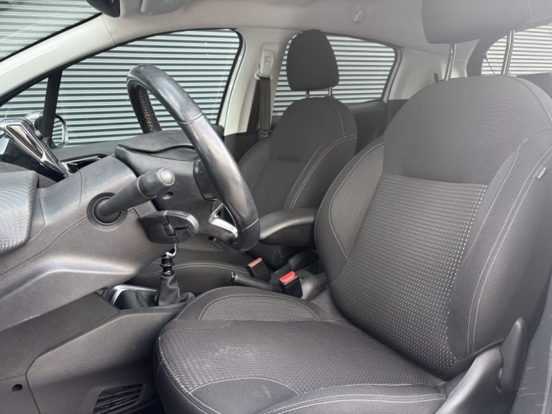 PEUGEOT 2081.2 PureTech 110ch GT Line APPLE CARPLAY / CAMERA DE RECUL