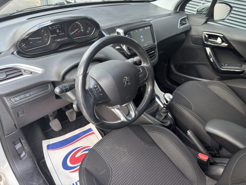 PEUGEOT 2081.2 PureTech 110ch GT Line APPLE CARPLAY / CAMERA DE RECUL