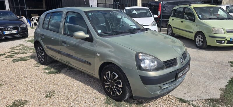 Renault Clio 1.4 Privilege 80CV Boite auto., 2002- Garantie 12Mois