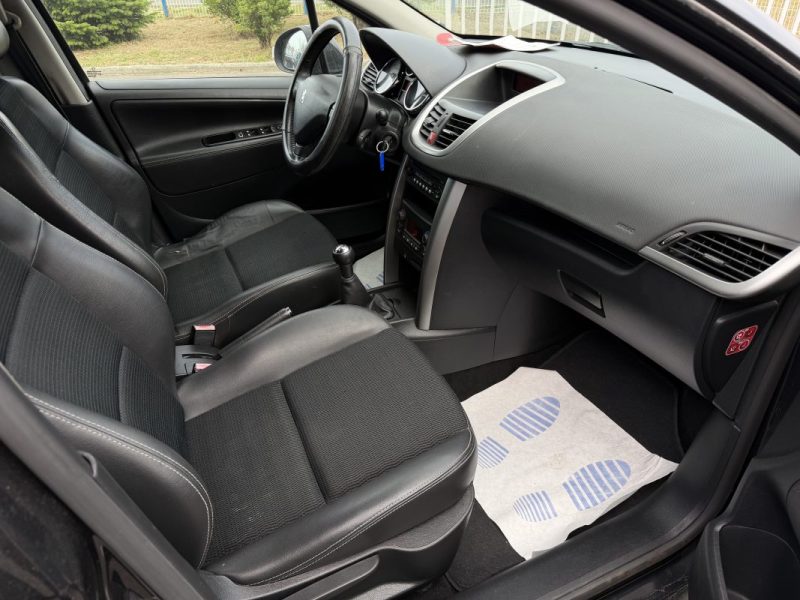 PEUGEOT 207 SW Outdoor 1.6 HDi 90ch  - Garantie