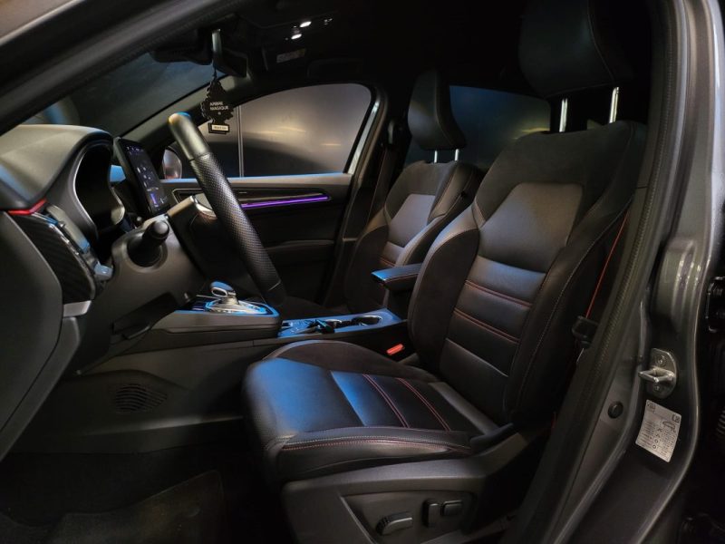 RENAULT ARKANA E-TECH 145ch RS LINE / CAMERA 360° + SIEGES ELECTRIQUE + VOLANT CHAUFFANT 