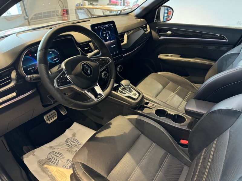 RENAULT ARKANA E-TECH 2022