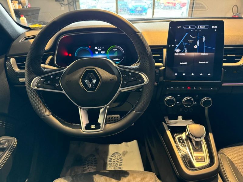 RENAULT ARKANA E-TECH 2022