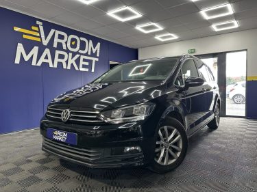 VOLKSWAGEN TOURAN 2017