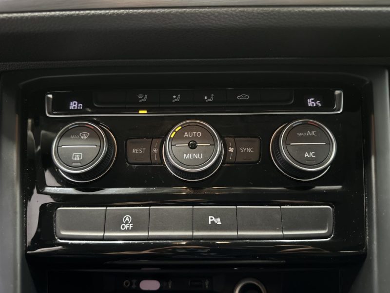 VOLKSWAGEN TOURAN 2017