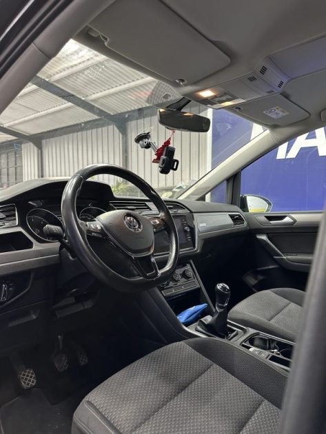 VOLKSWAGEN TOURAN 2017