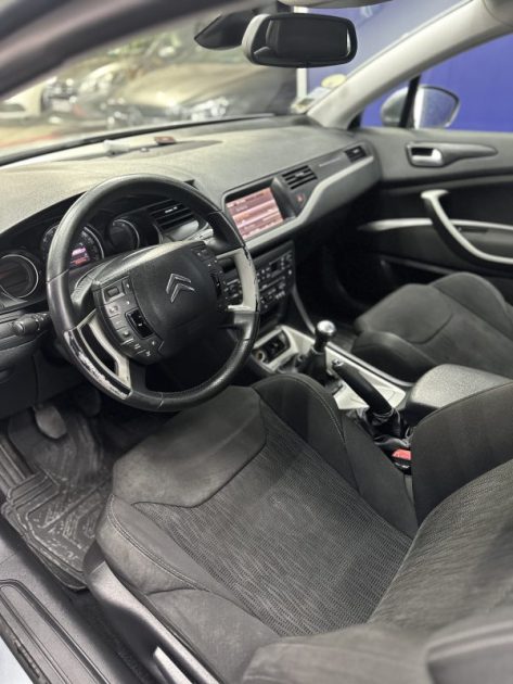 CITROEN C5  1.6 HDi110 FAP Attraction - Distribution ok - Entretien complet 2011