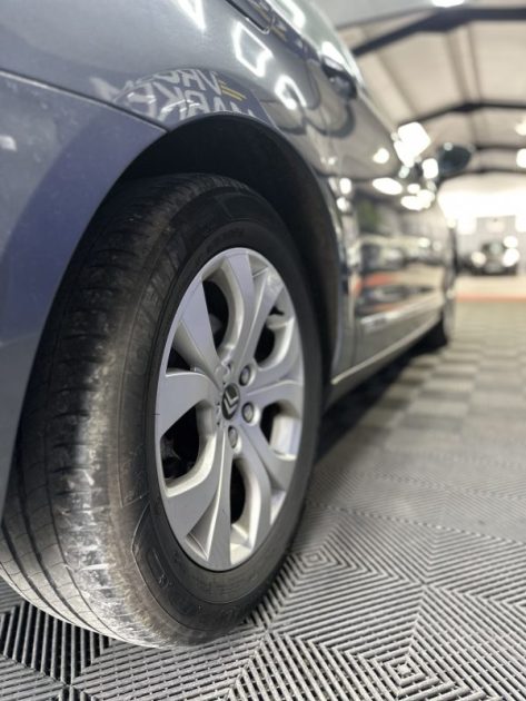 CITROEN C5  1.6 HDi110 FAP Attraction - Distribution ok - Entretien complet 2011