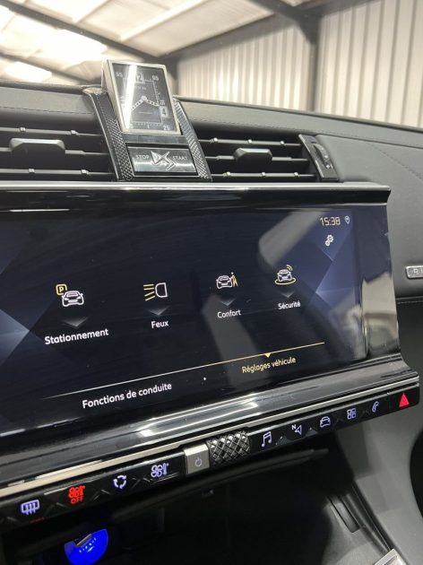 DS DS 7 Crossback 2.0 BlueHDi 180ch Rivoli - Camera 360 / Sièges cuir / Attelage