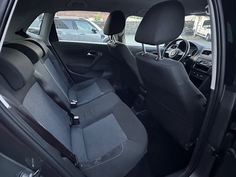 VOLKSWAGEN POLO 5 2011