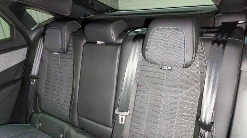 Peugeot 3008 nouveau Hybrid 145 e-dcs6 gt + toit pano + pack 360 vision & drive assist plus