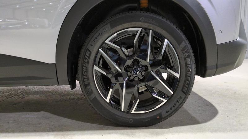 Peugeot 3008 nouveau Hybrid 145 e-dcs6 gt + toit pano + pack 360 vision & drive assist plus