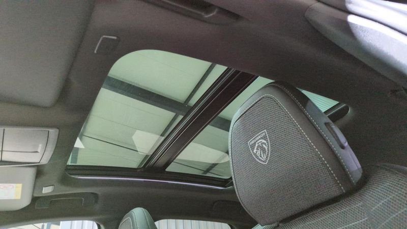Peugeot 3008 nouveau Hybrid 145 e-dcs6 gt + toit pano + pack 360 vision & drive assist plus