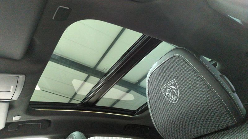 Peugeot 3008 nouveau Hybrid 145 e-dcs6 gt + toit pano + pack 360 vision & drive assist plus