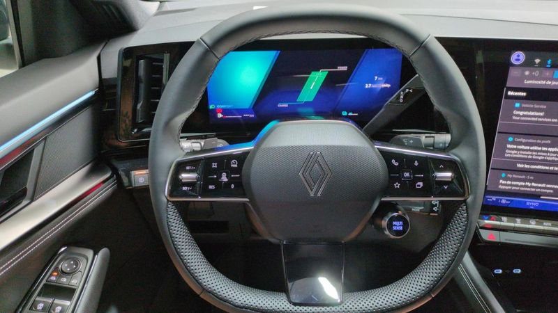 Renault Austral nouveau Full hybrid e-tech 200 ch techno + roue de secours