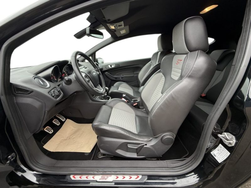 FORD FIESTA ST 1.6i 182ch 1.Main