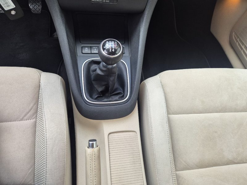 VOLKSWAGEN GOLF 1.6 TDI 105ch CARAT