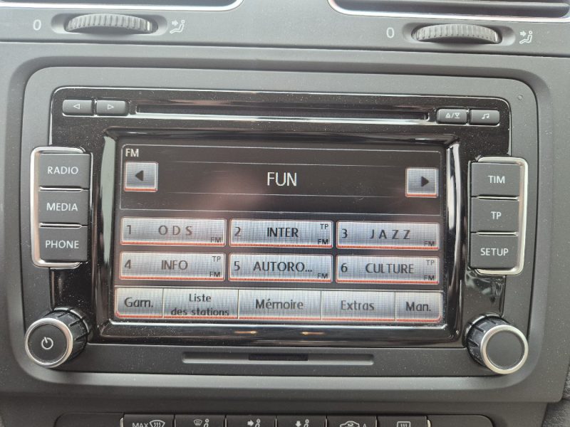 VOLKSWAGEN GOLF 1.6 TDI 105ch CARAT