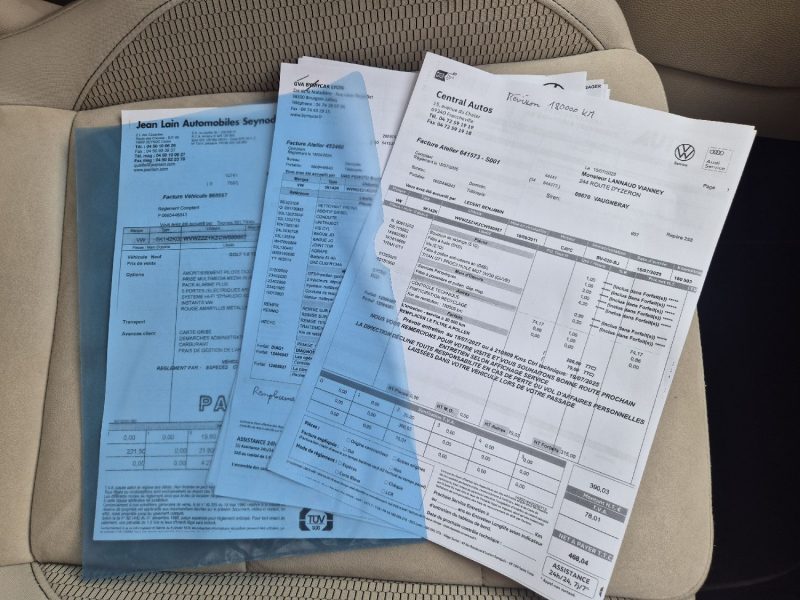 VOLKSWAGEN GOLF 1.6 TDI 105ch CARAT