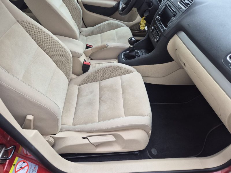 VOLKSWAGEN GOLF 1.6 TDI 105ch CARAT