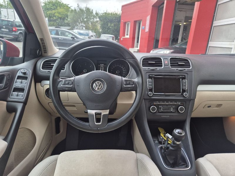 VOLKSWAGEN GOLF 1.6 TDI 105ch CARAT