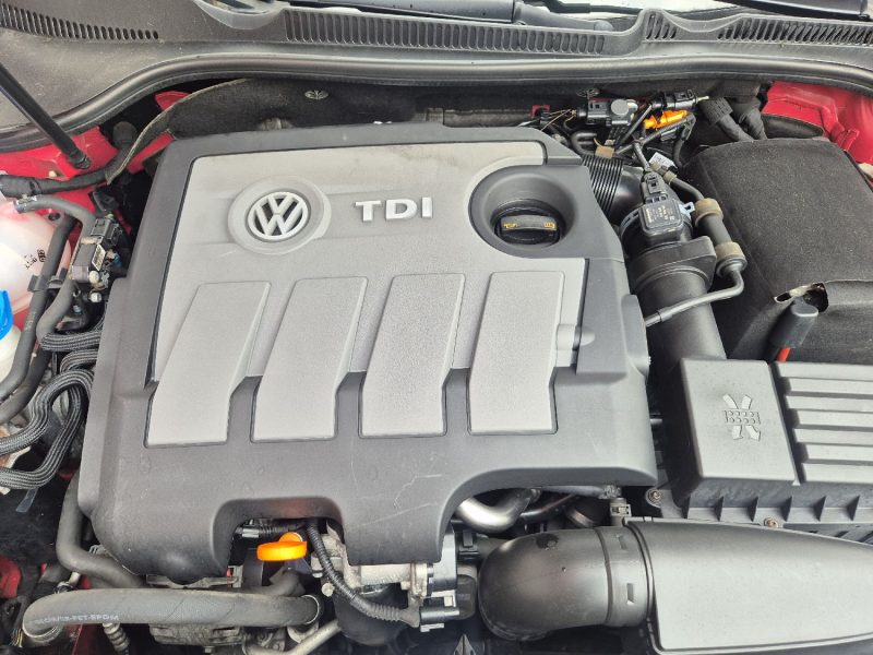 VOLKSWAGEN GOLF 1.6 TDI 105ch CARAT