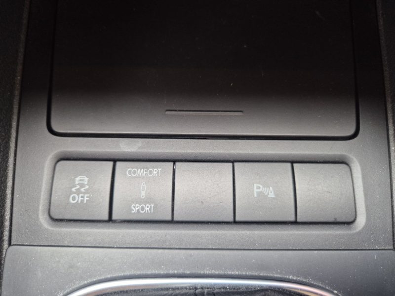 VOLKSWAGEN GOLF 1.6 TDI 105ch CARAT