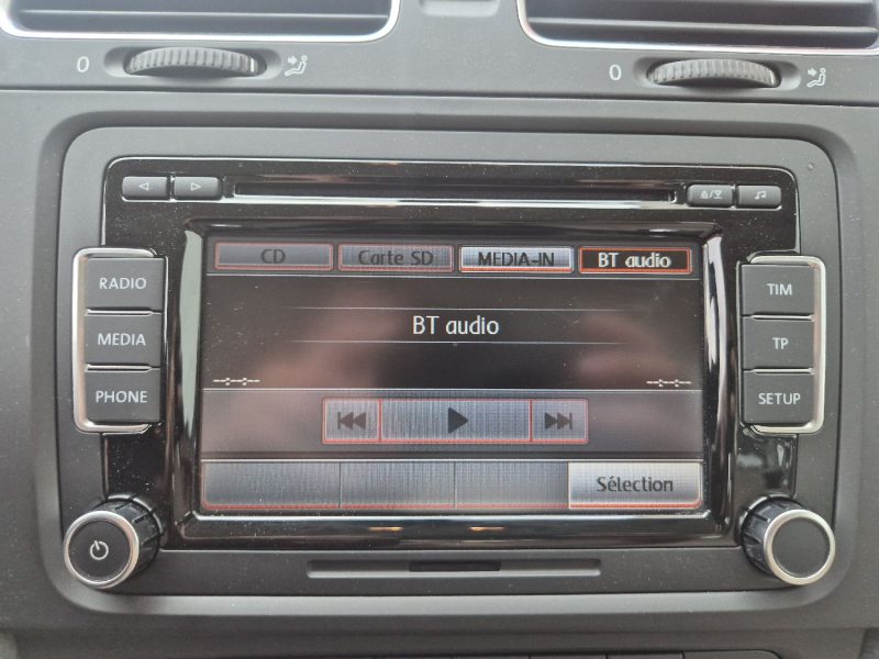 VOLKSWAGEN GOLF 1.6 TDI 105ch CARAT