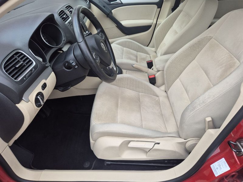 VOLKSWAGEN GOLF 1.6 TDI 105ch CARAT