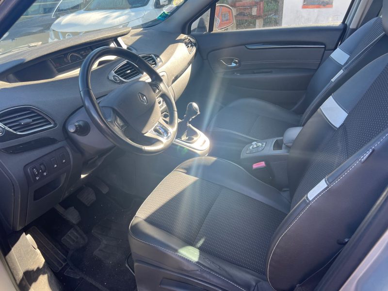 RENAULT MEGANE SCENIC 1.5 dCi 110ch energy Business eco²