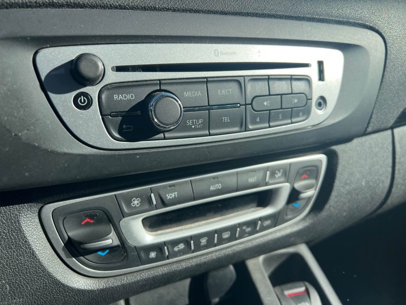 RENAULT MEGANE SCENIC 1.5 dCi 110ch energy Business eco²