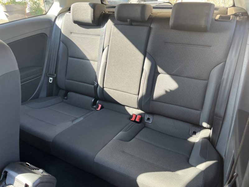 VOLKSWAGEN GOLF 2017