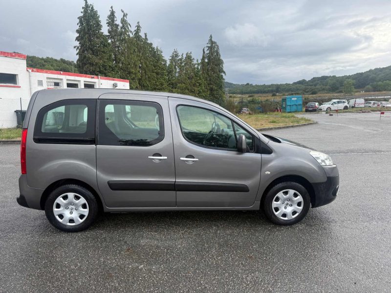 PEUGEOT  PARTNER 2011