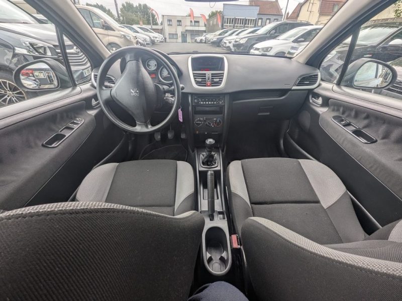PEUGEOT 207 2008