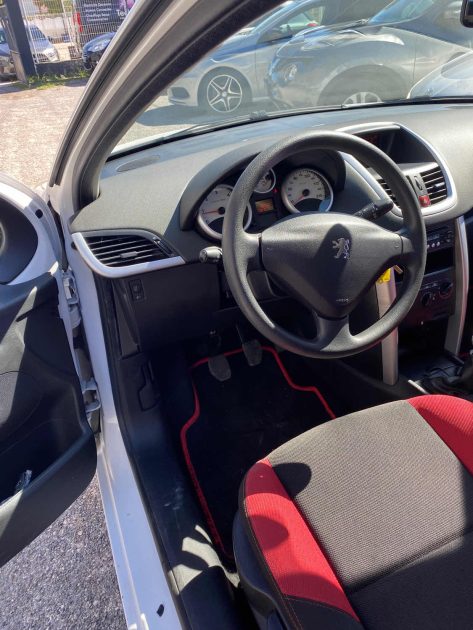 PEUGEOT 207 1.6 HDI 90 SPORT  64 
