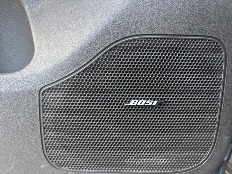 NISSAN NAVARA 3.0 DCI V6 Pickup double cabine 4WD 231 cv