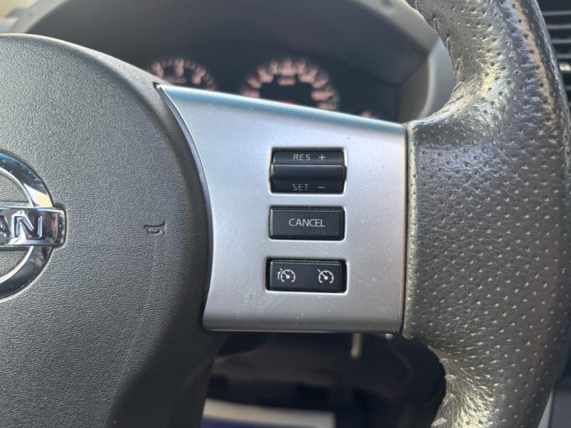 NISSAN NAVARA 3.0 DCI V6 Pickup double cabine 4WD 231 cv