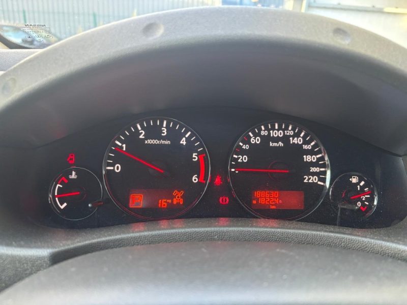 NISSAN NAVARA 3.0 DCI V6 Pickup double cabine 4WD 231 cv